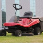 Tractor Electric Starter Lawn Mower Ride on with 30 Inch Cutting Width Grass Cutter Machine