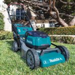 Makita XML06Z (36V) LXT Lithium?Ion Brushless Cordless, Tool Only 18V X2 18″ Self Propelled Lawn Mower, Teal